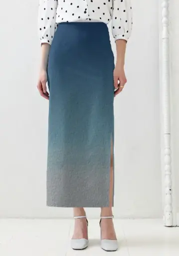 THE HORIZON OMBRÉ COLUMN SKIRT